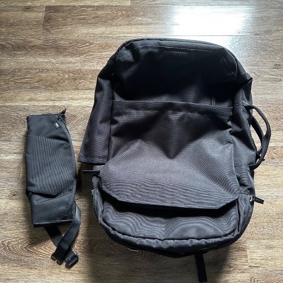 ~Pakt Black Backpack~ - Picture 5 of 16